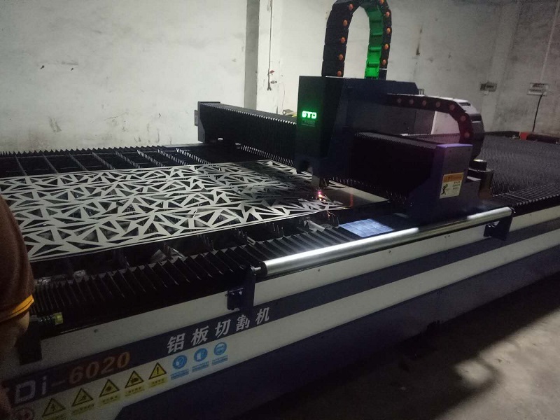GTDi-6020大型鋁板切割機(jī) 激光切割引導(dǎo)變革