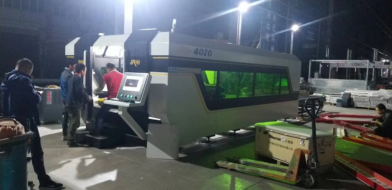 光纖激光切割機如何保障安全生產(chǎn)