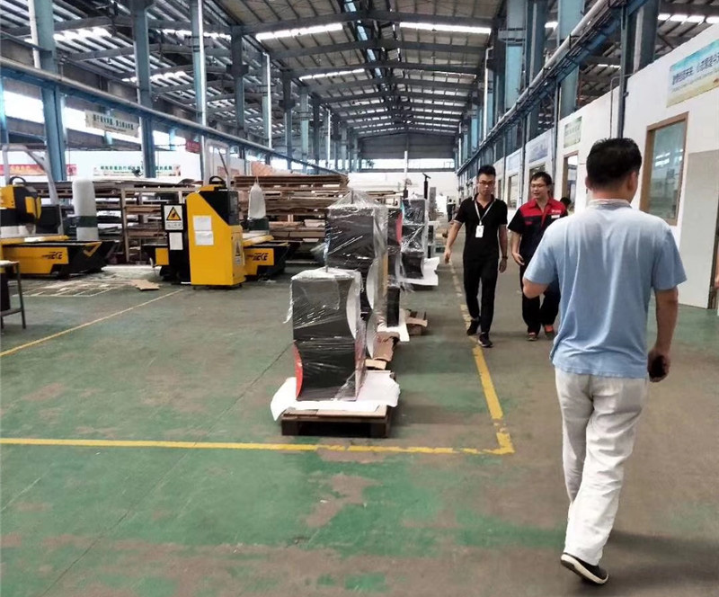 佛山XX裝飾材料有限公司