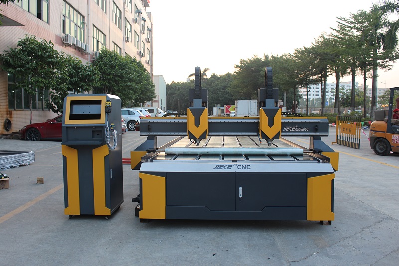 鋁單板雕刻機多少錢一臺？