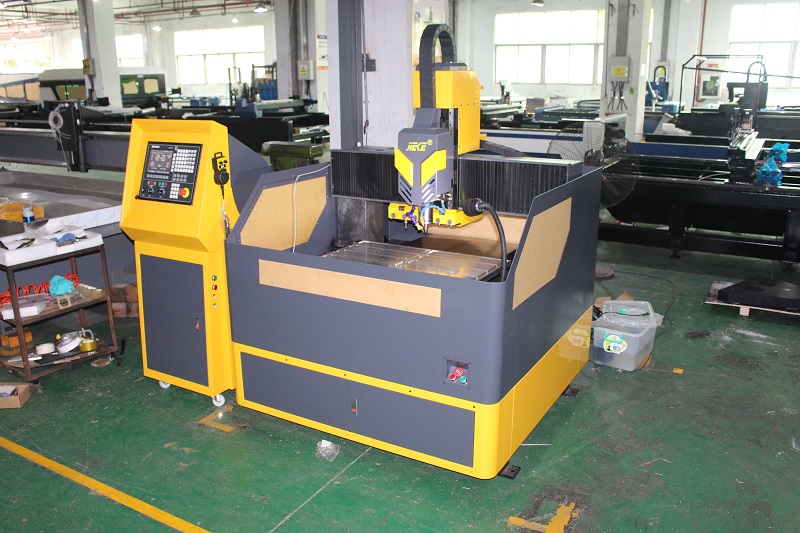 鋁板雕刻機(jī)的散熱小技巧