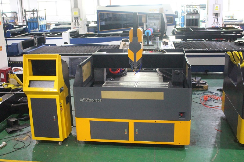 鋁板雕刻機(jī)機(jī)頭升降卡頓是怎么回事